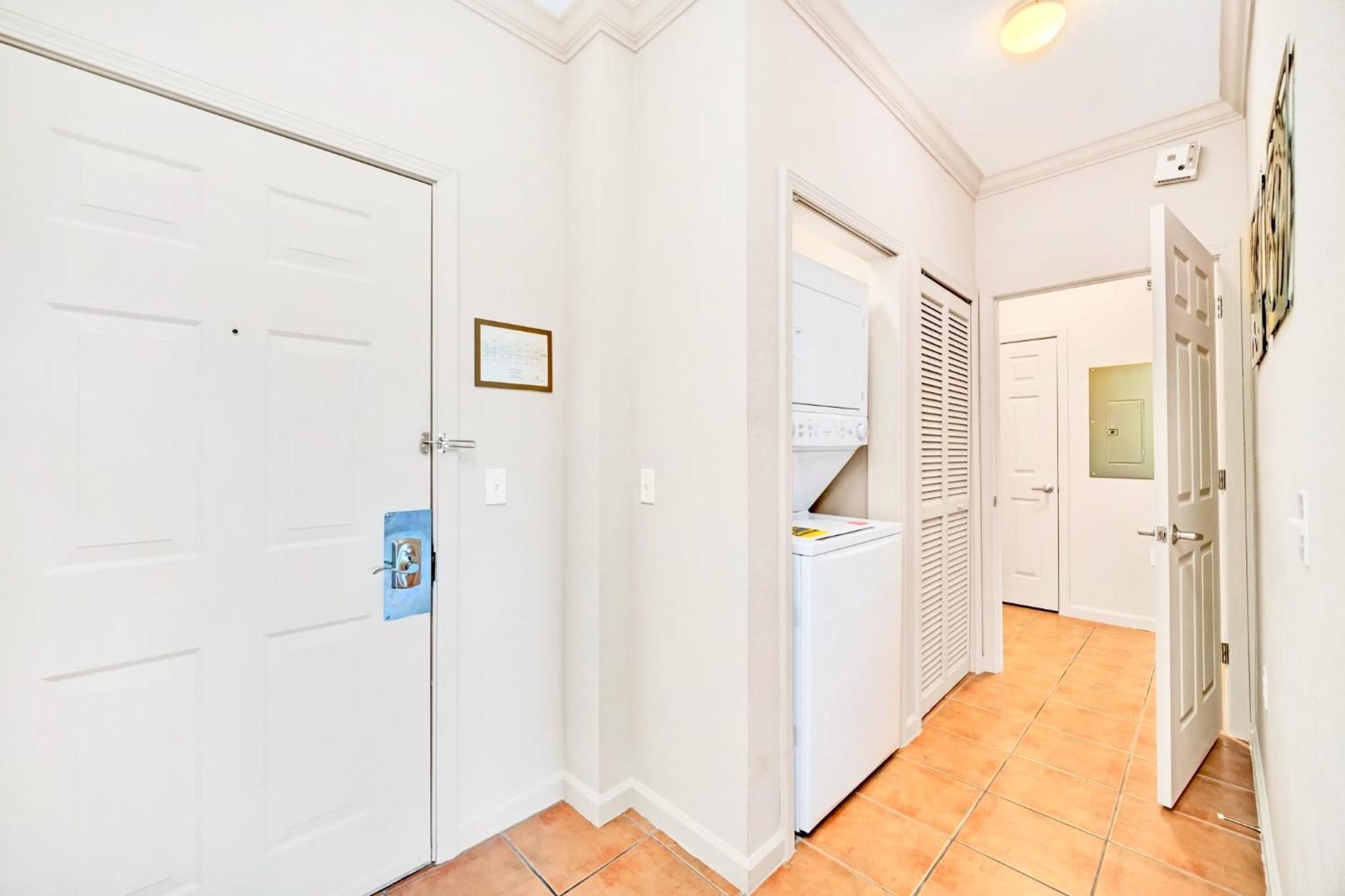 Stunning 2Br Condo With Hot Tub And Pool, Near Disney! Orlando Luaran gambar