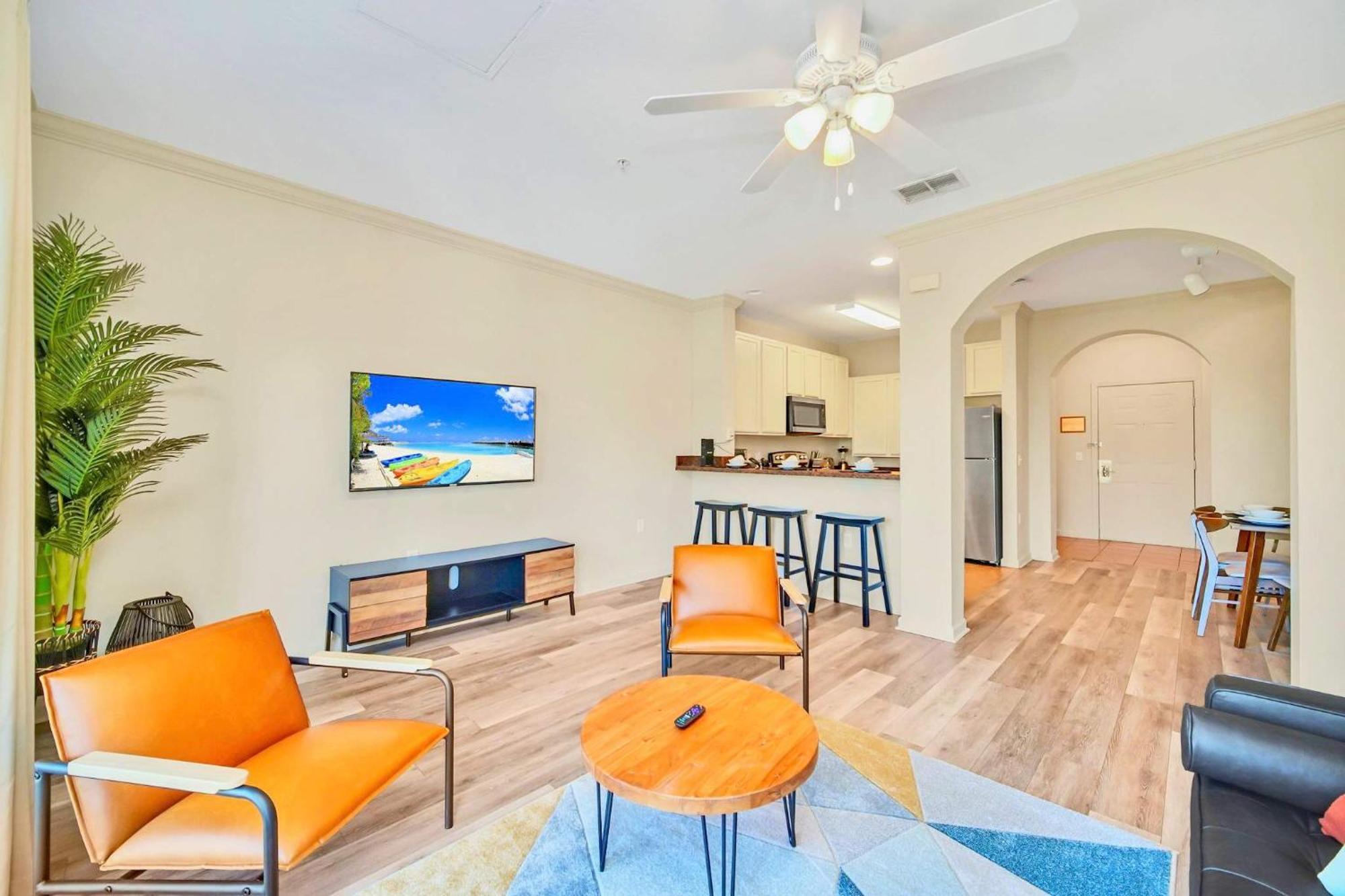 Stunning 2Br Condo With Hot Tub And Pool, Near Disney! Orlando Luaran gambar