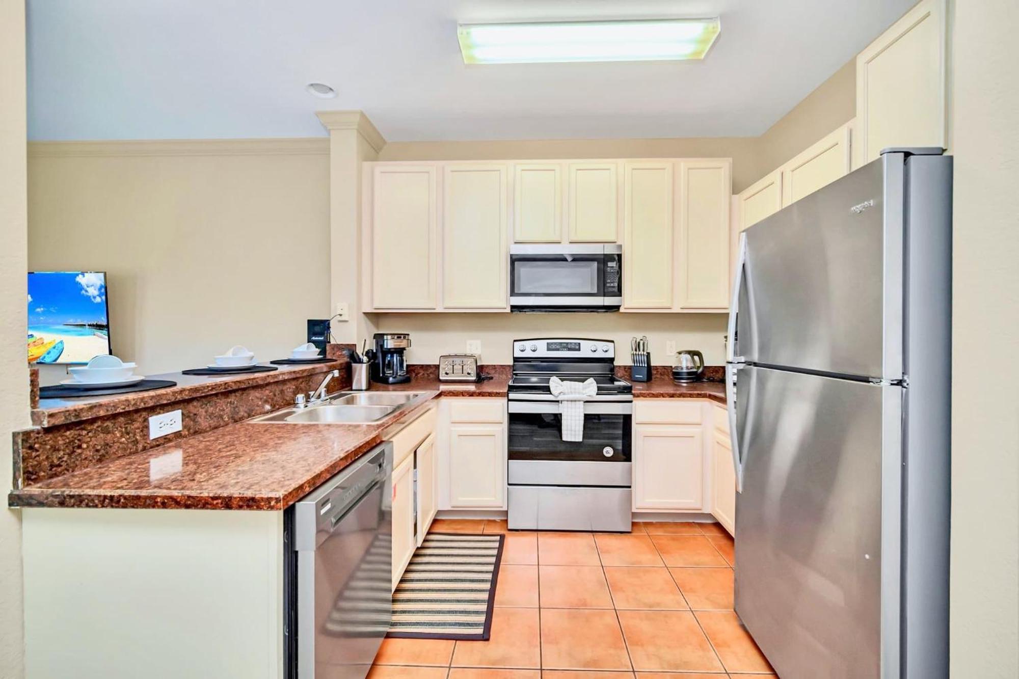 Stunning 2Br Condo With Hot Tub And Pool, Near Disney! Orlando Luaran gambar